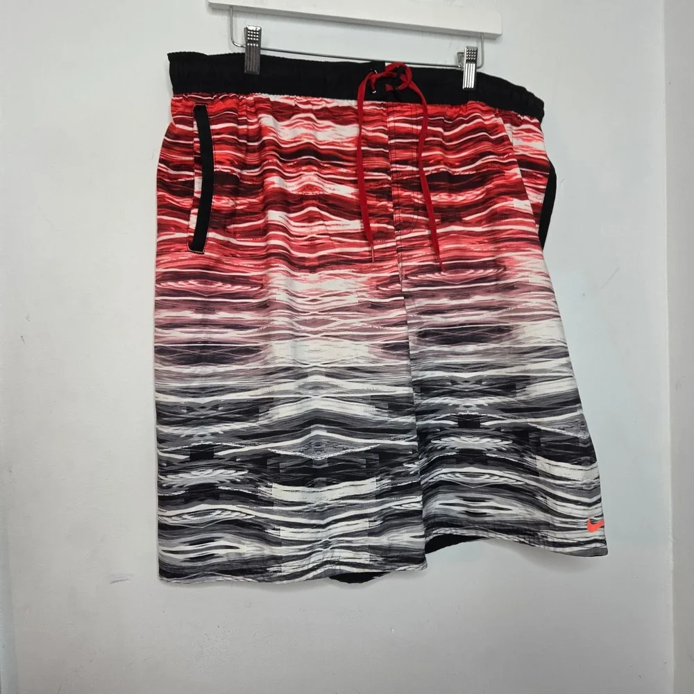 Nike Mens XL Red Black White Abstract Wave Swim Trunks Board Shorts